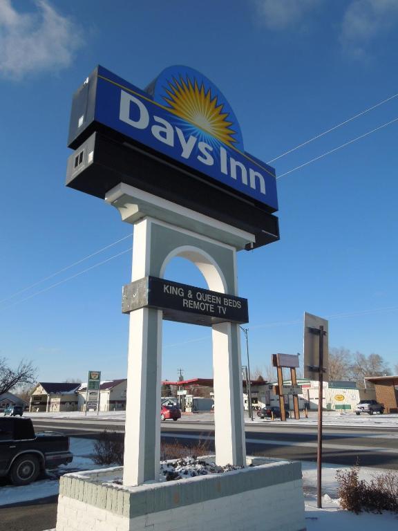 Days Inn ริเวอร์ตัน ภายนอก รูปภาพ